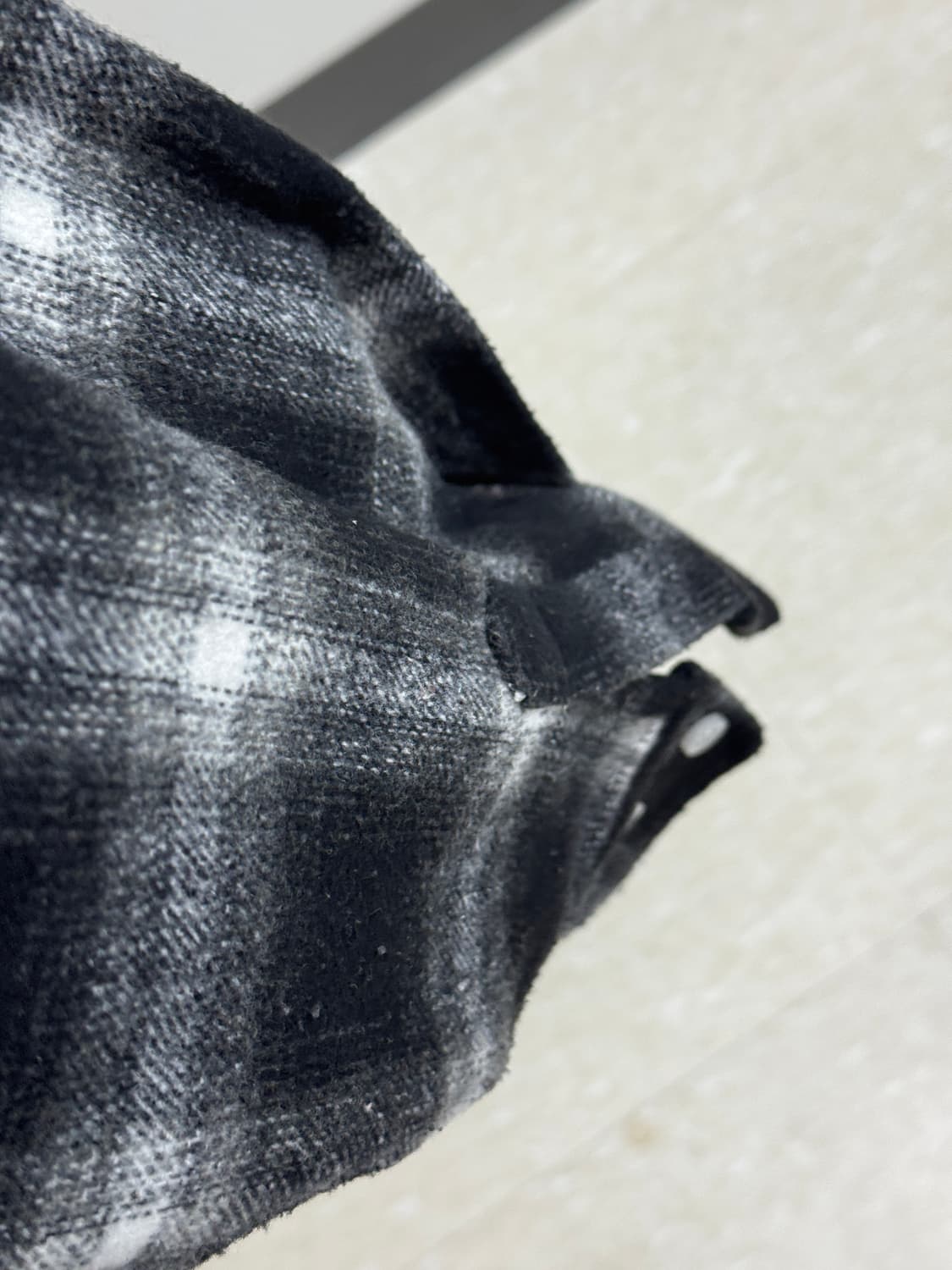 AVANDRESS 블랙 화이트 모직 체크 셔츠  상품이미지2