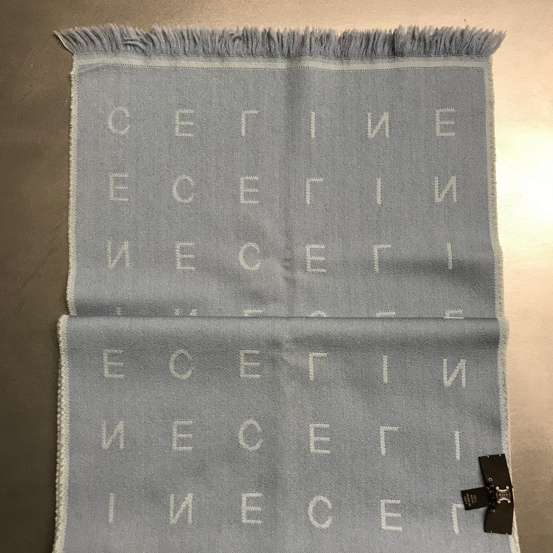 셀린느 로고 머플러 상품이미지4