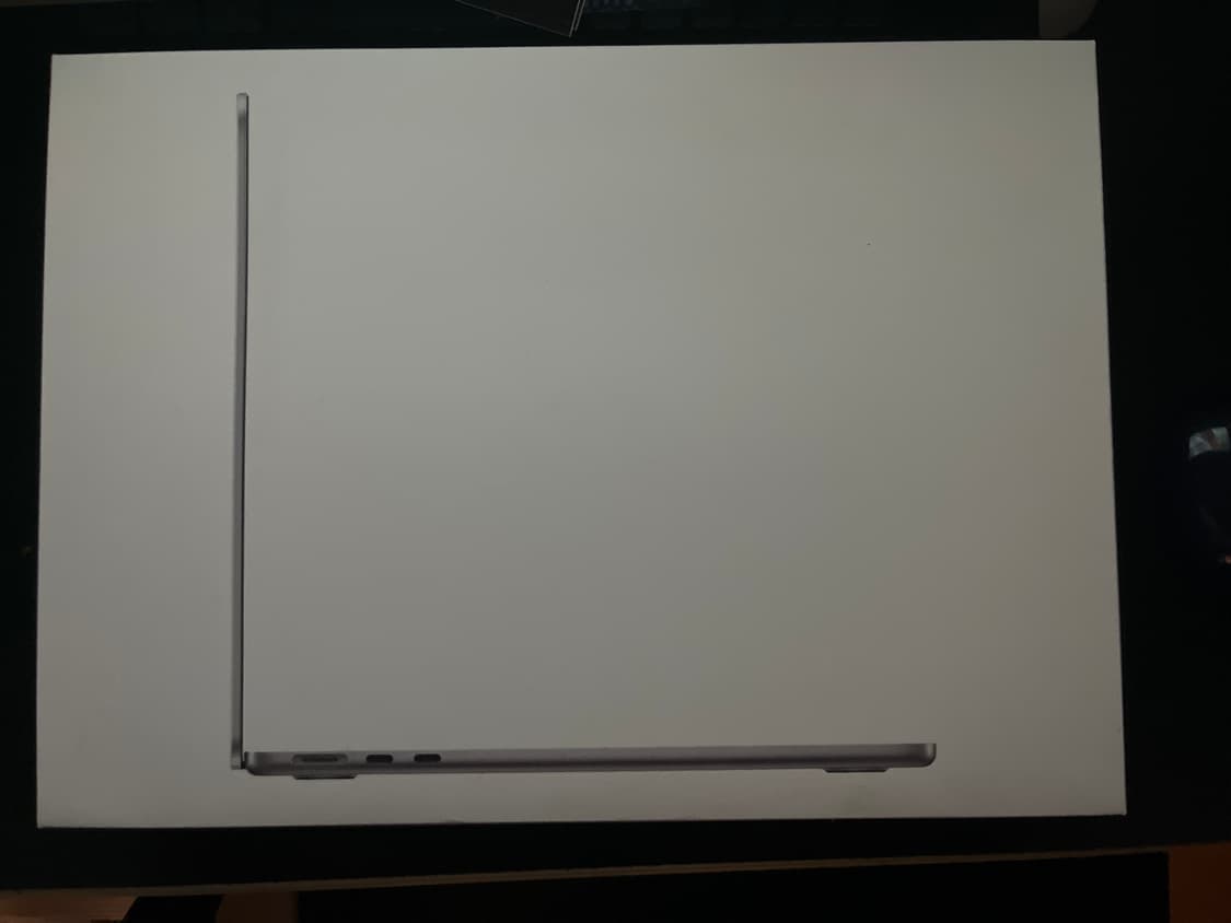 (A급) Apple 맥북 에어 13 M2 스페이스그레이 • M2 8코어  상품이미지1