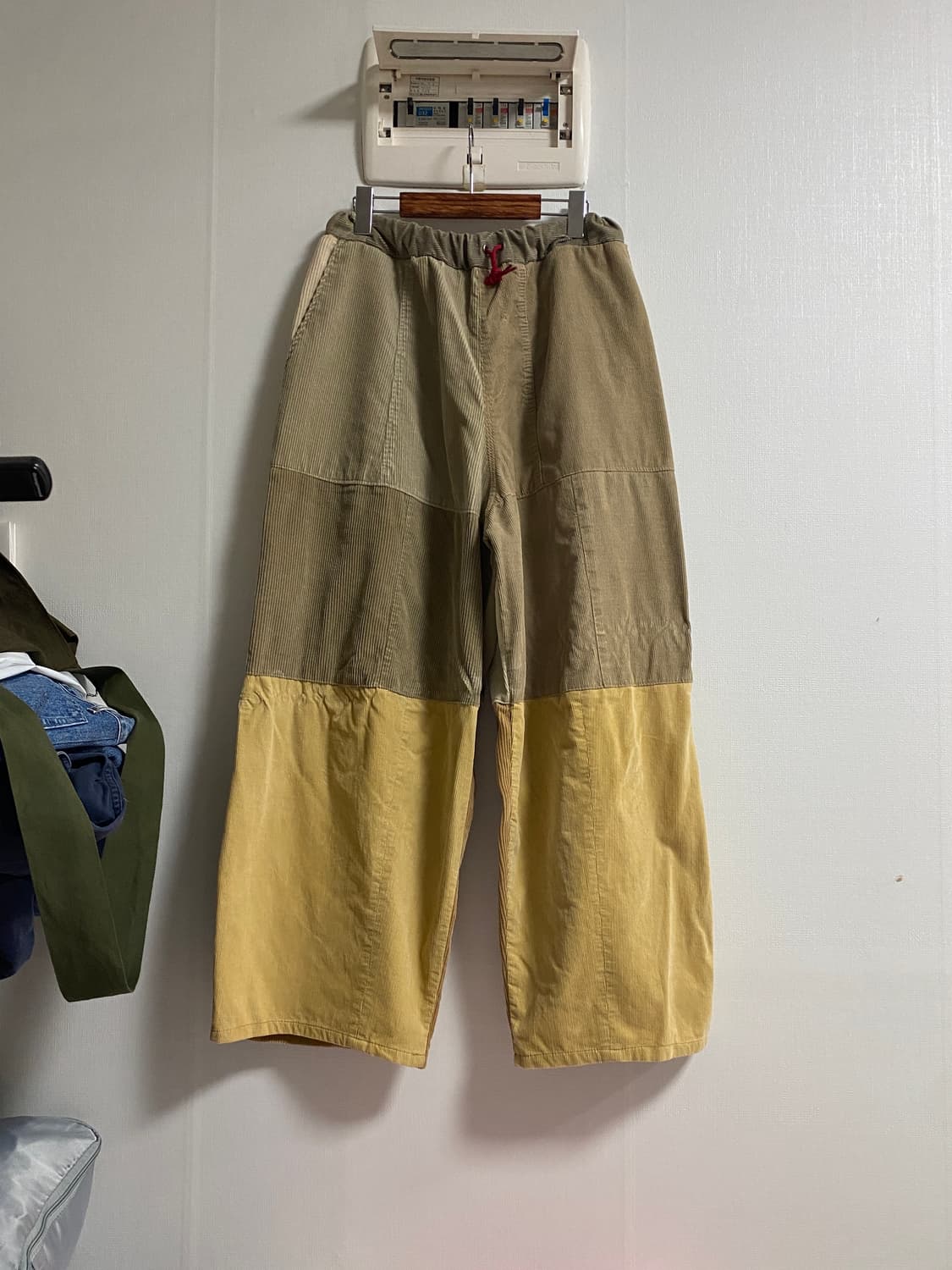 (32)빈티지 패치워크 브라운 코듀로이 벌룬핏 코튼 팬츠 상품이미지1