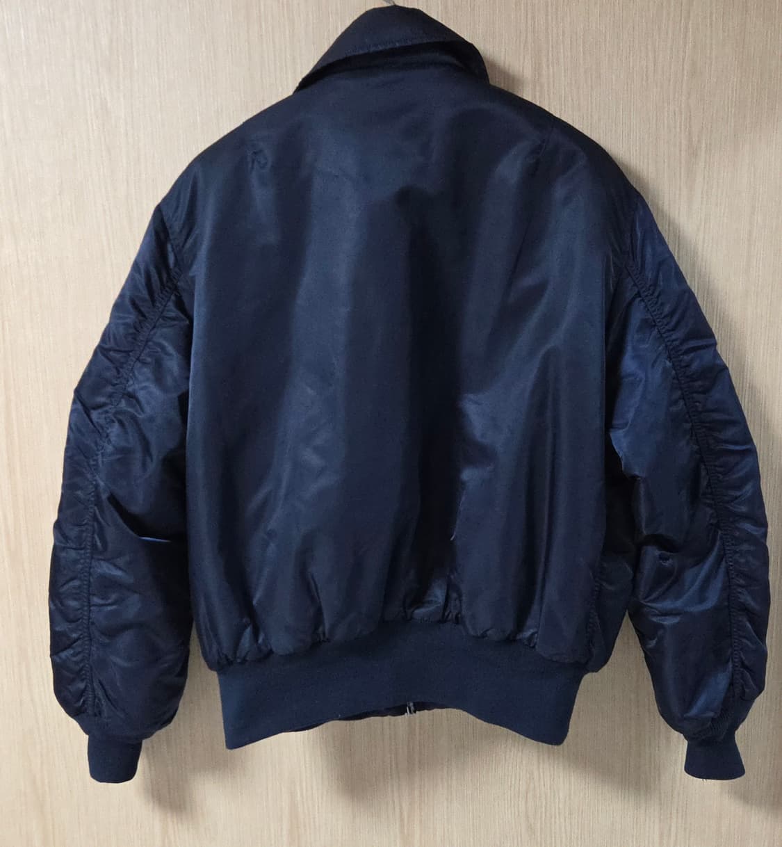 (착샷) 알파인더스트리 B15 ma1 봄버 자켓 상품이미지5