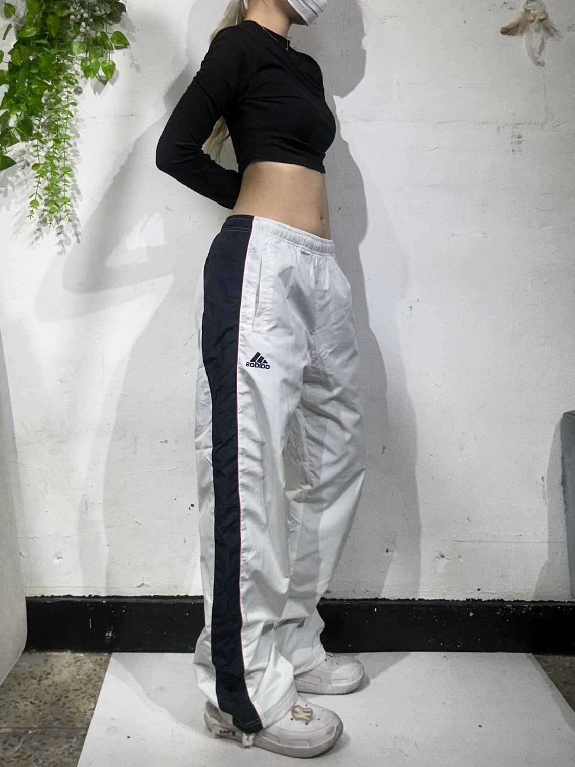 00s 아디다스 화이트 네이비 사이드 라인 와이드 트랙 팬츠 S 상품이미지1