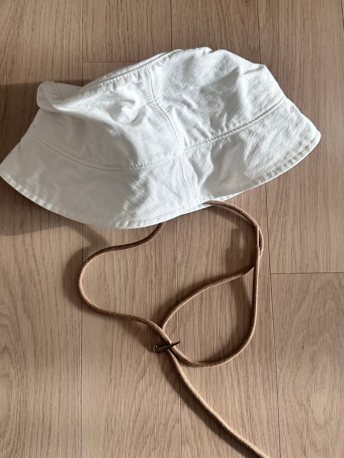 나이키 x 자크뮈스 버킷햇 상품이미지1