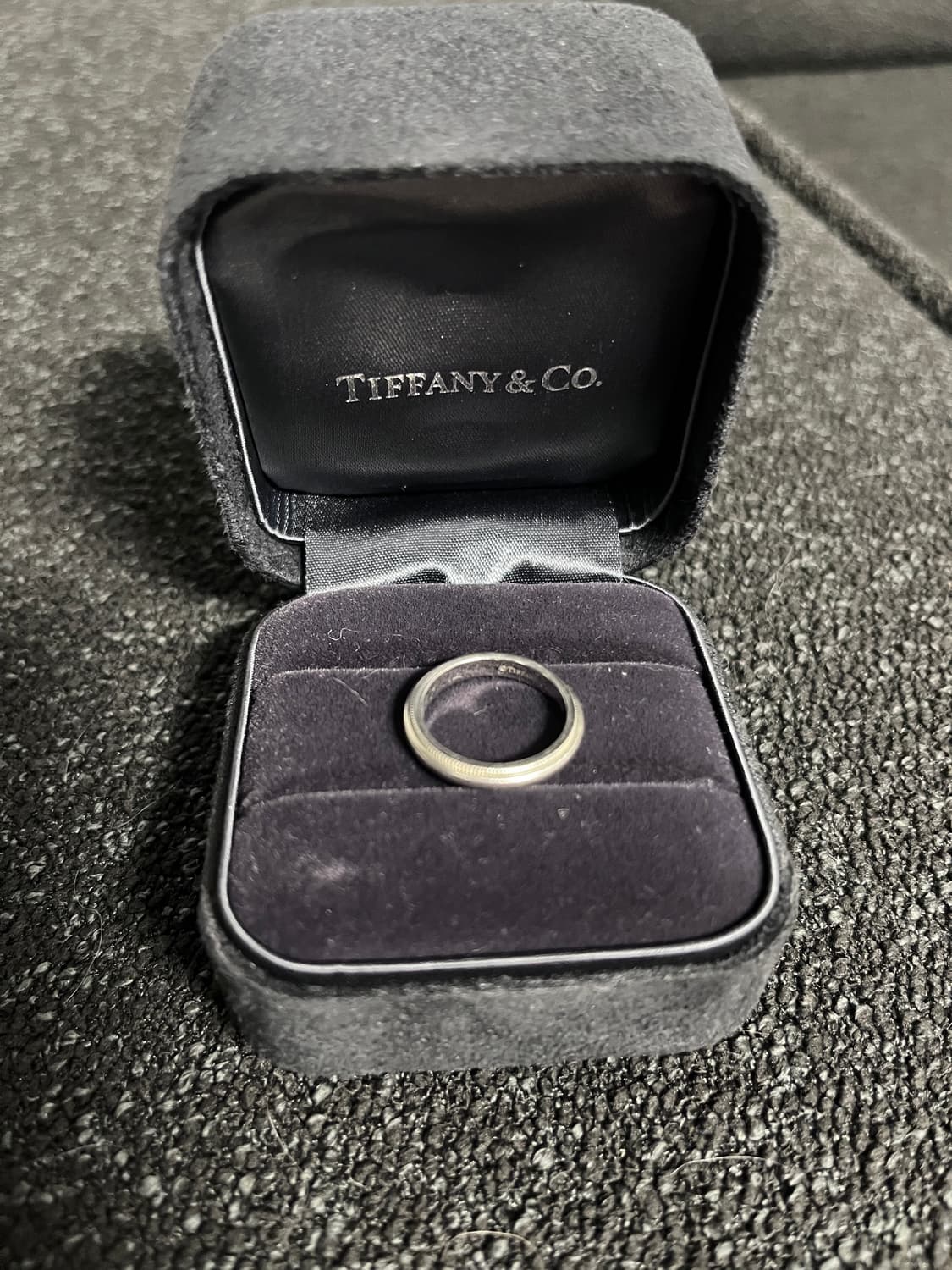 티파니앤코 밀그레인 플레티늄 반지 상품이미지2