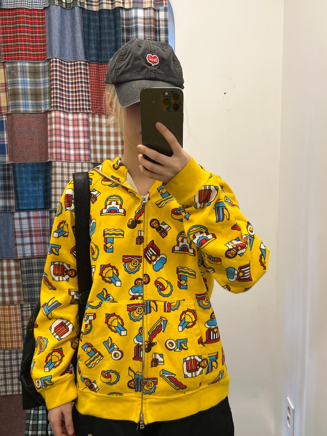 베이프 마일로 옐로우 후드집업 상품이미지4