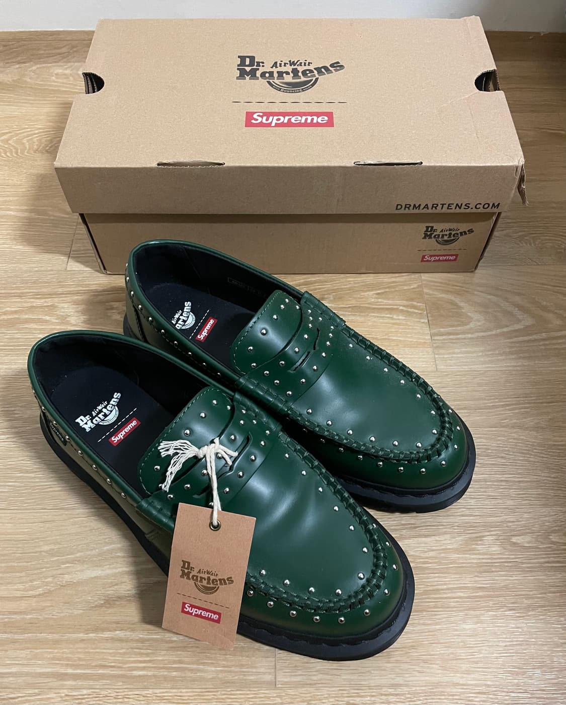 [새상품] 슈프림 x 닥터마틴 펜톤 스터드 로퍼 260 상품이미지1