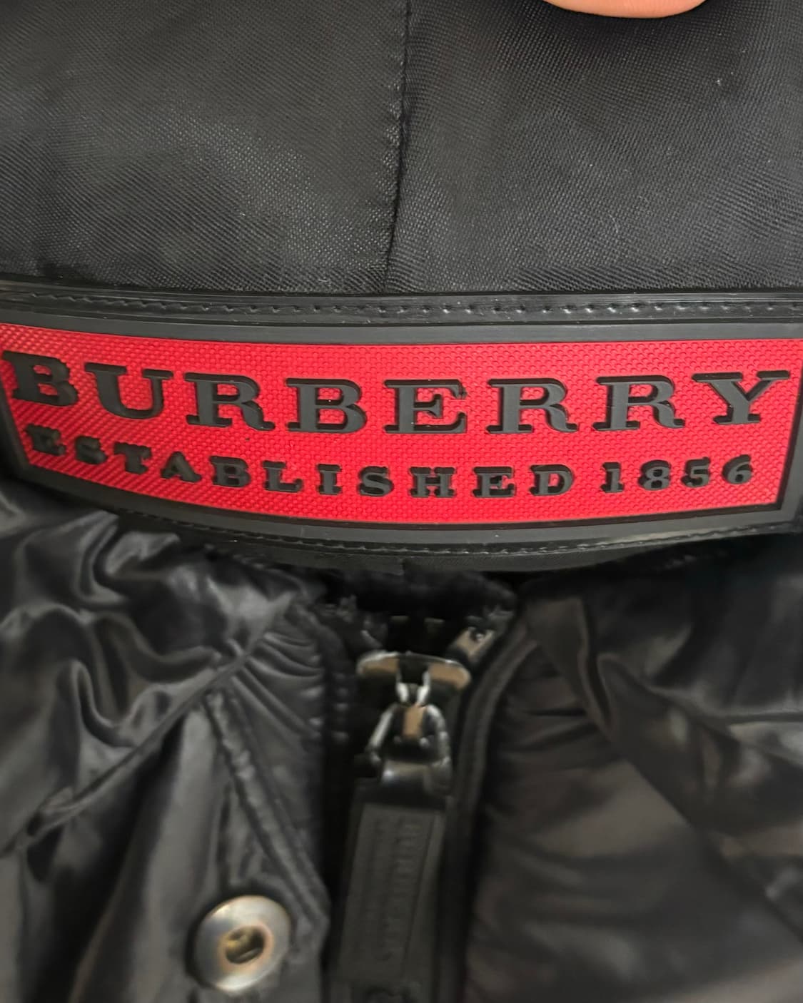 버버리 블랙 패딩 자켓 상품이미지7