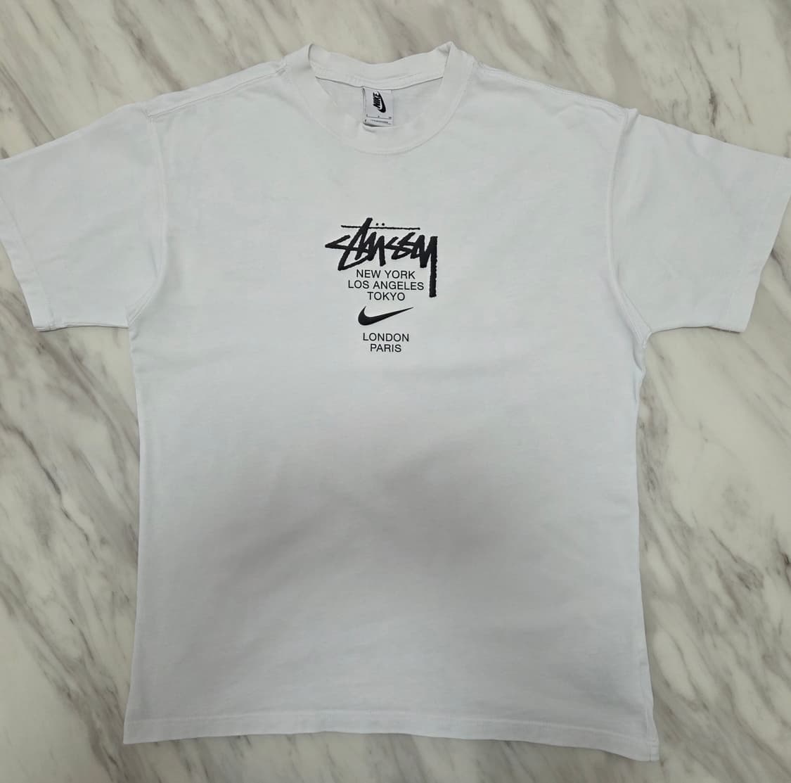 나이키 X 스투시 월드투어 반팔 티셔츠  상품이미지1