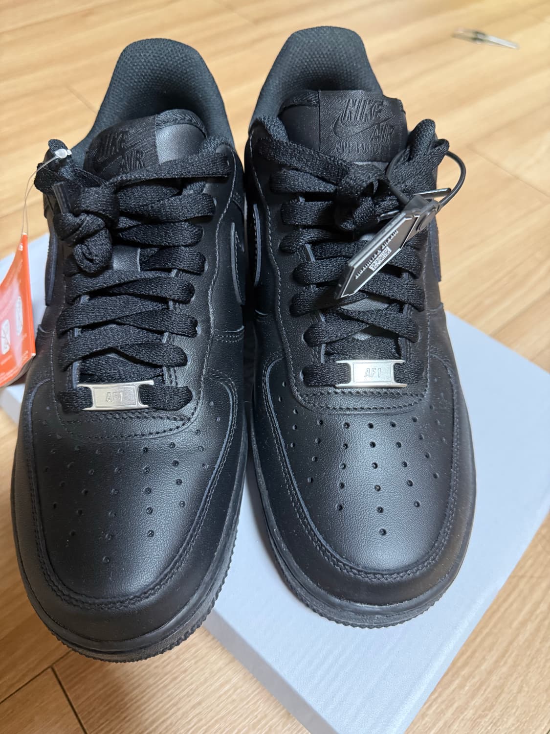 에어포스 블랙 255 새상품 상품이미지1