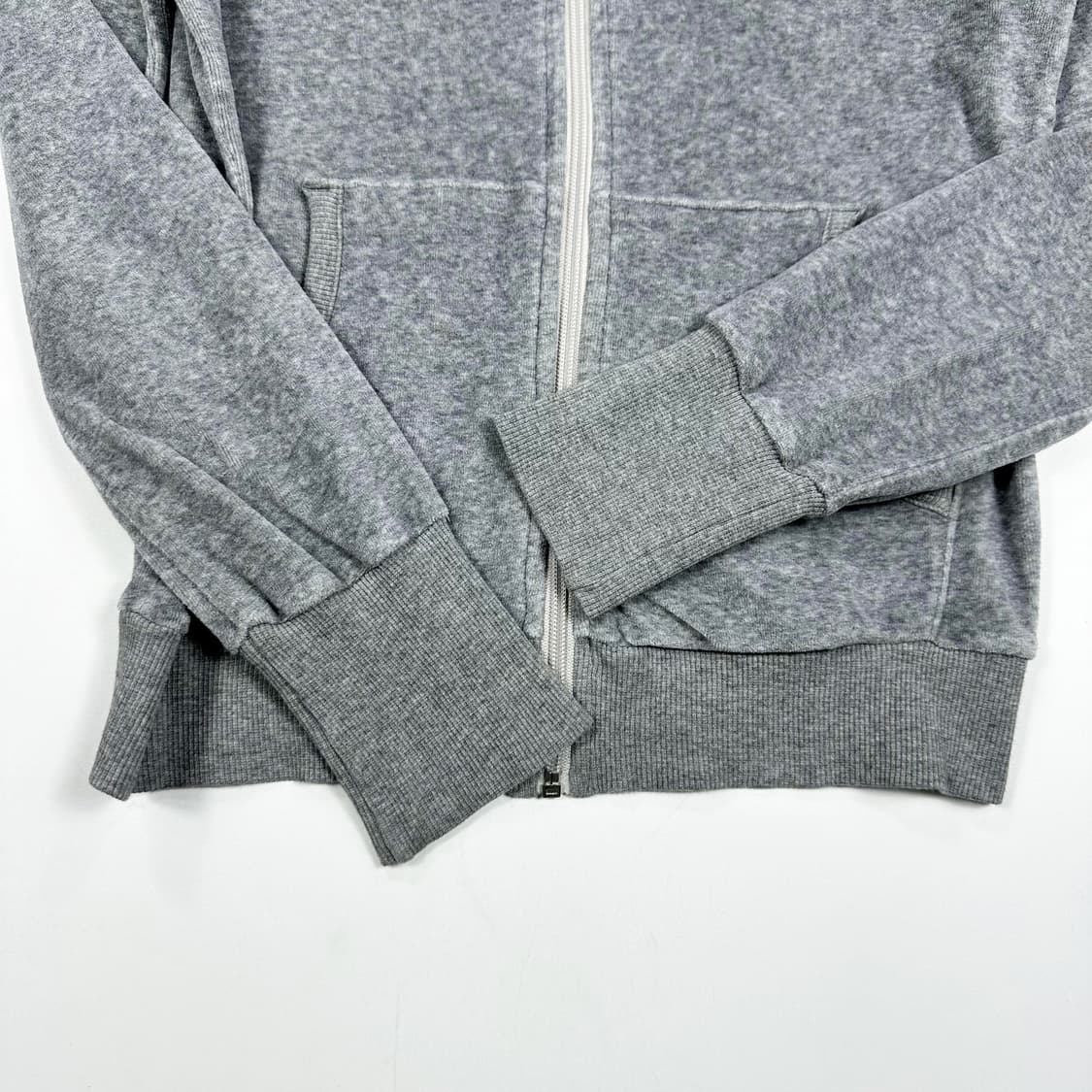 푸마 시그니처 로고 벨벳 그레이 후드집업 (S 여성추천) 상품이미지4