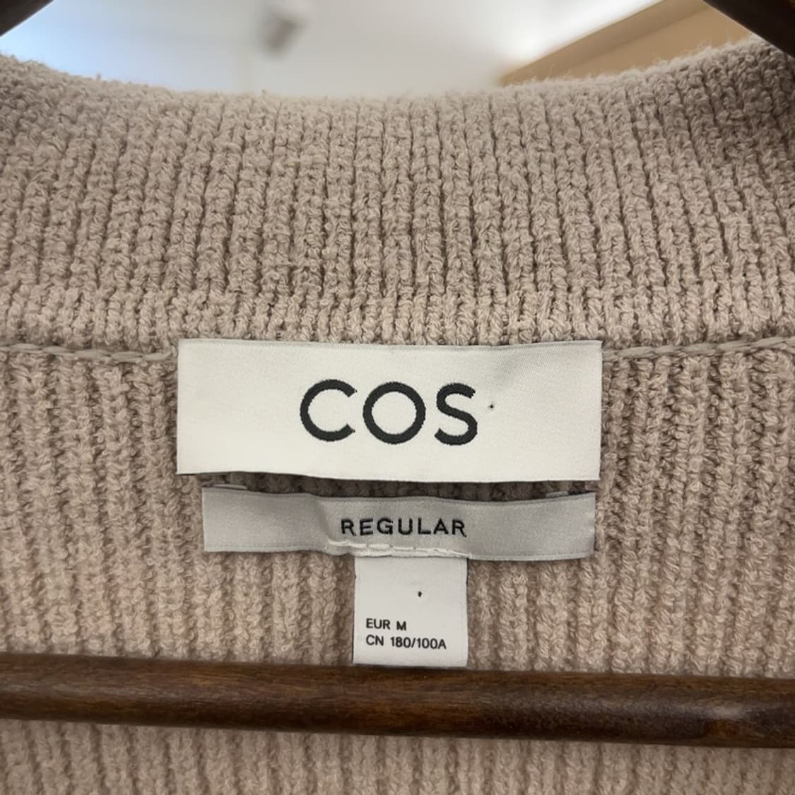 COS 코스 여리 캐주얼 부클레 니트 버튼 가디건 M C09616 상품이미지5