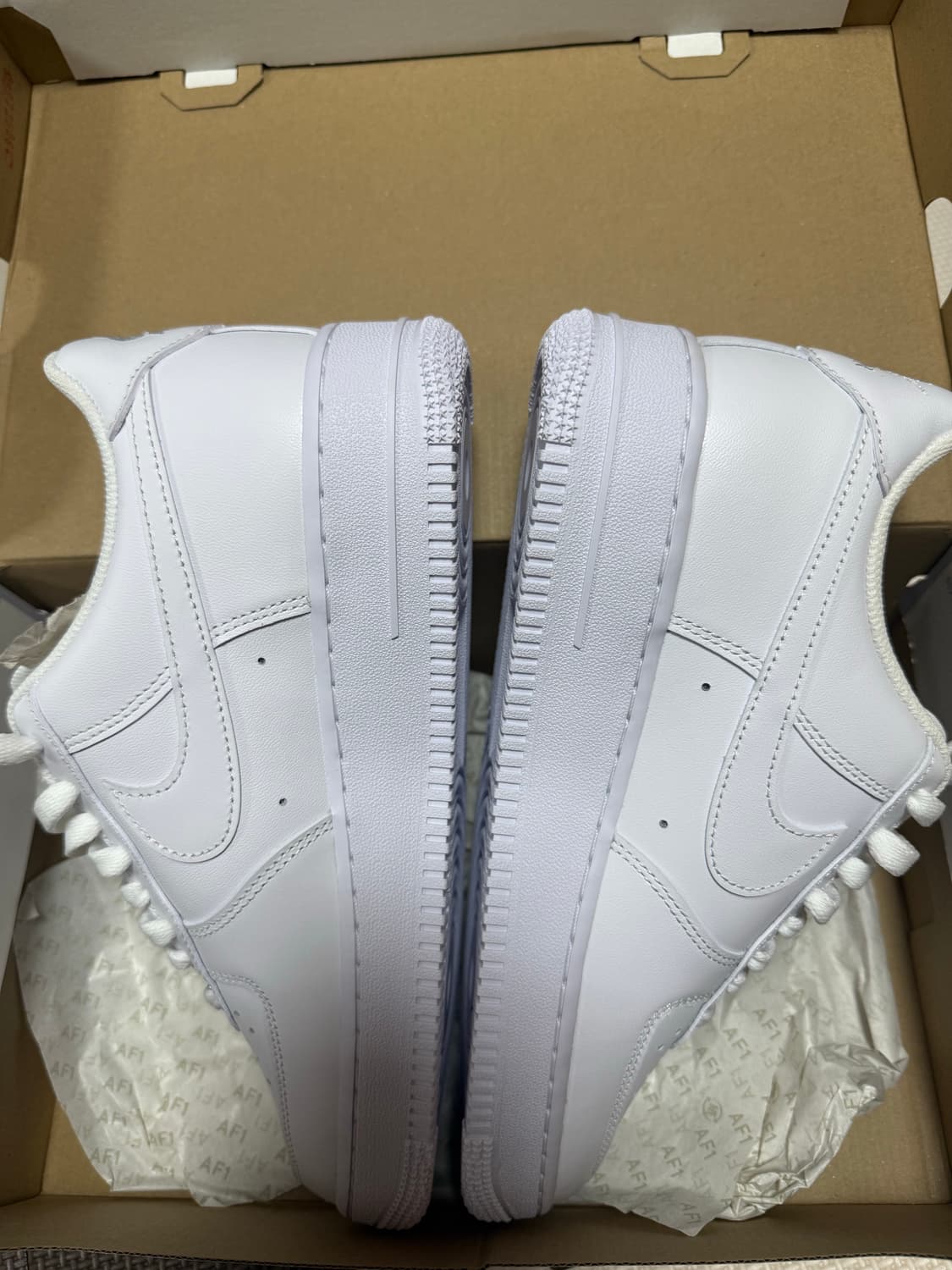 나이키 에어포스 상품이미지3