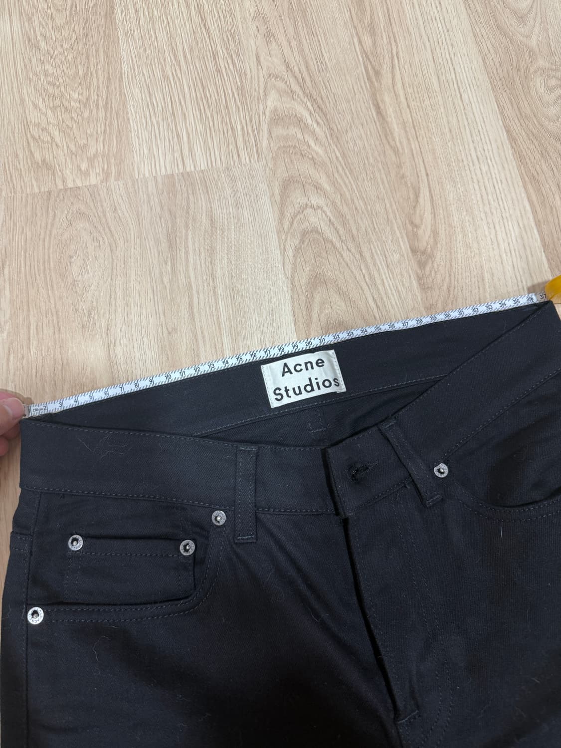 아크네 스튜디오 블랙 데님 상품이미지2