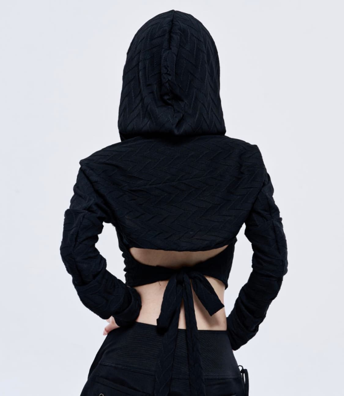 0104 BACKLESS HALTER HOODIE, BLACK 상품이미지5