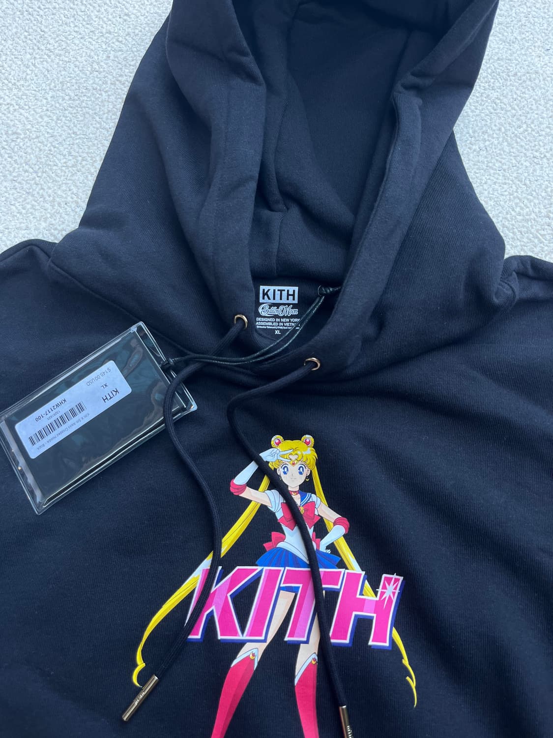 KITH X 세일러문 크롭 후드 상품이미지3