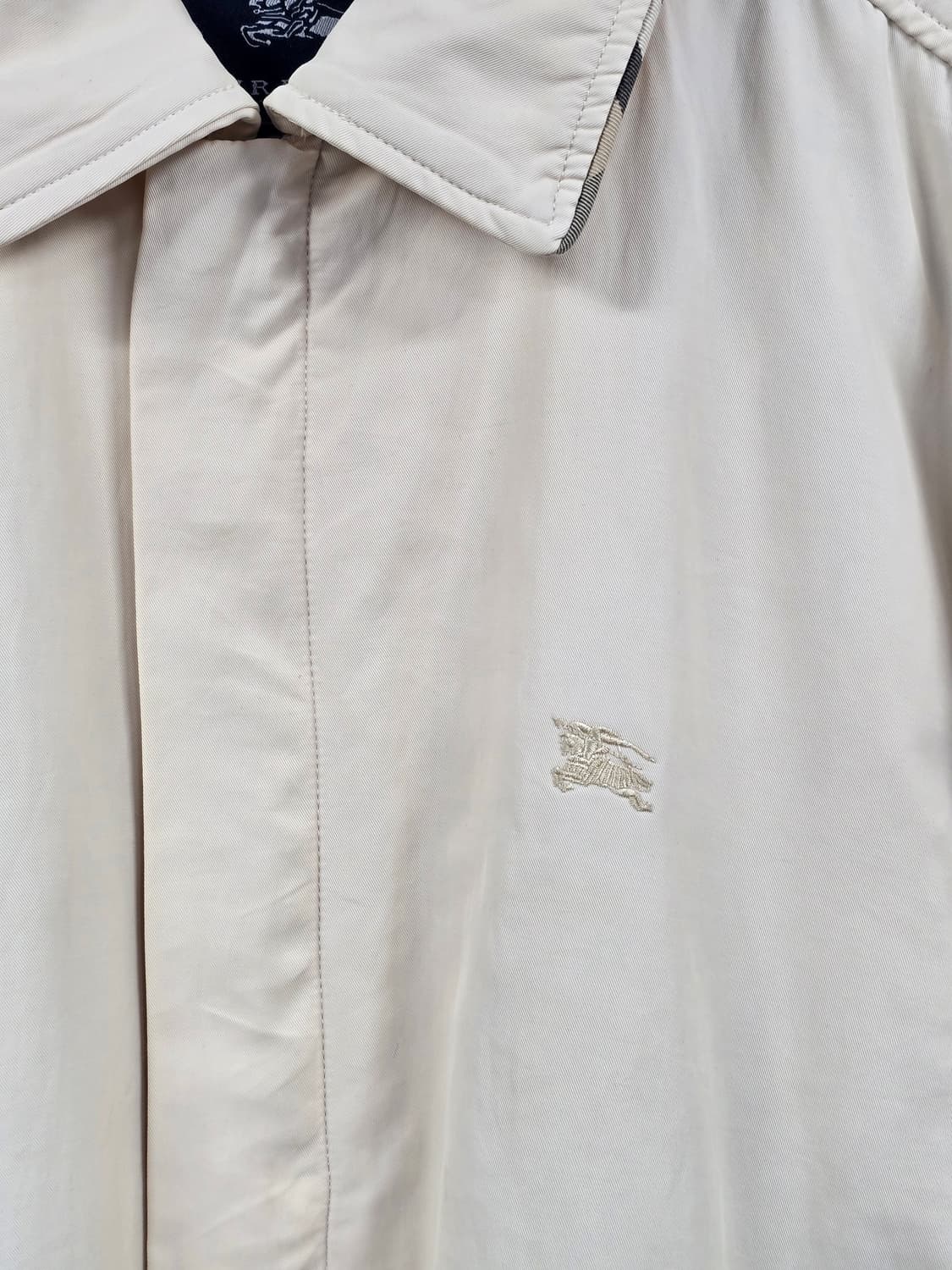 Burberry 정품 버버리 상아 폴리쉘 자켓 M사이즈 상품이미지4