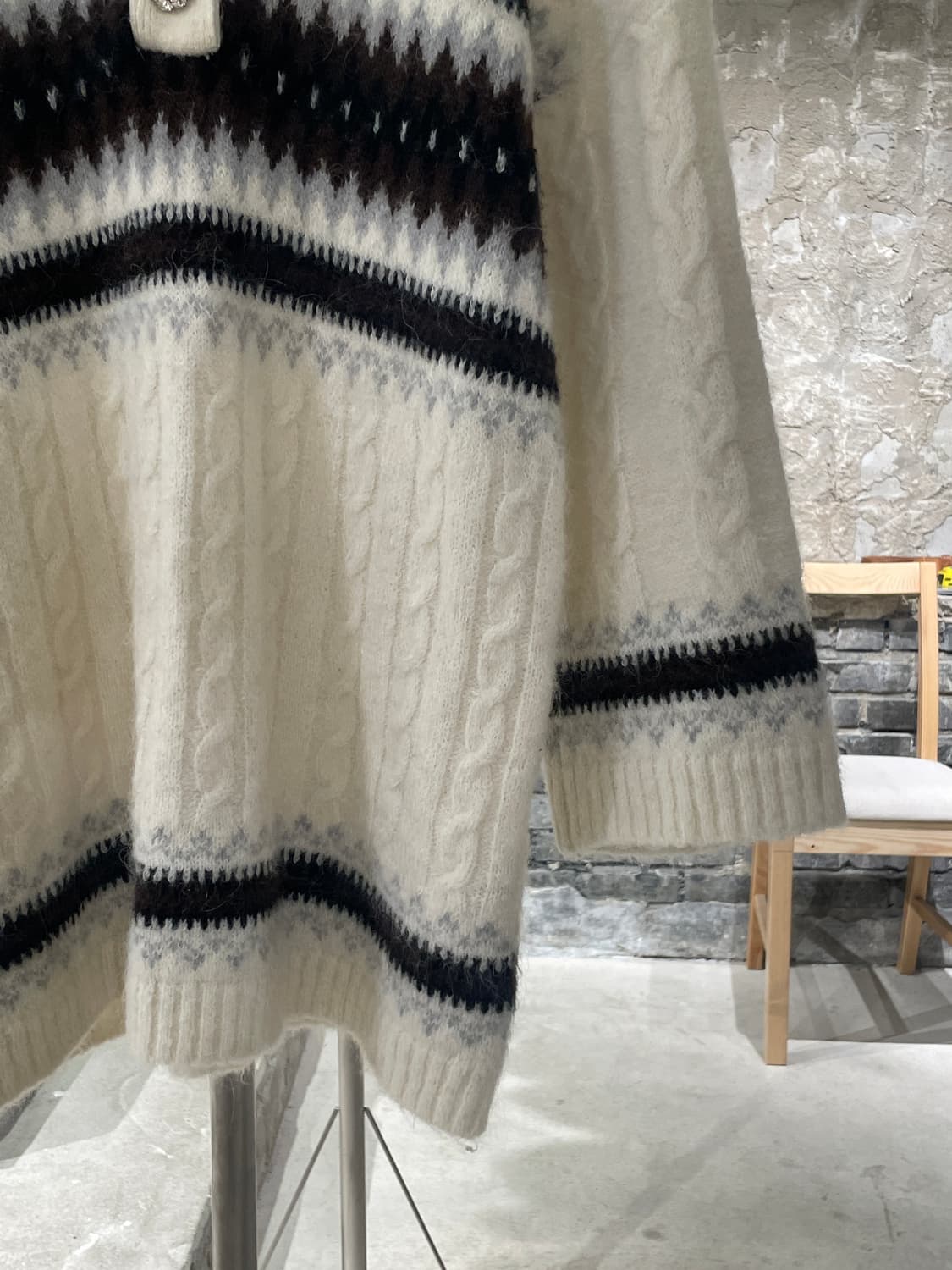 가니 아이보리 노르딕 알파카 울 케이블 니트 상품이미지5