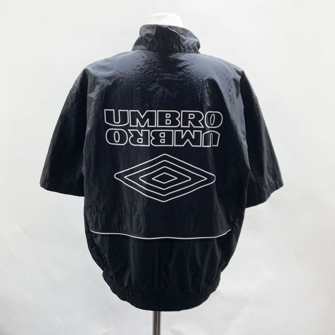 엄브로 2024 여성바람막이 반팔집업 S  상품이미지3