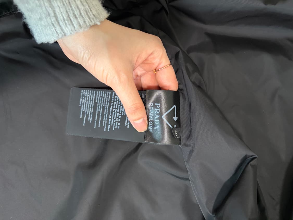 프라다 리나일론 후드 블루종 블랙 자켓 상품이미지5