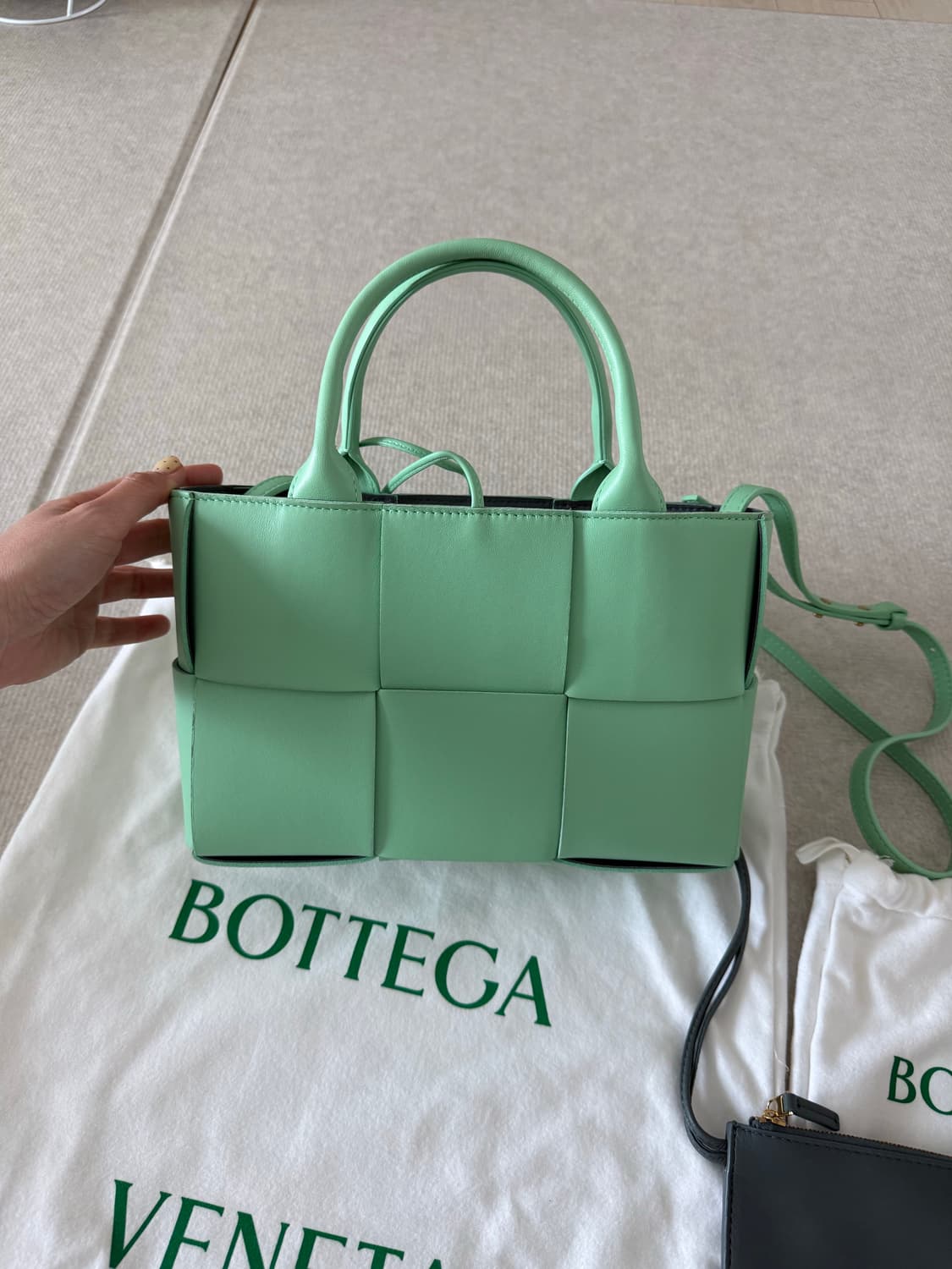 보테가베네타 미니 아르코 토트백 상품이미지1