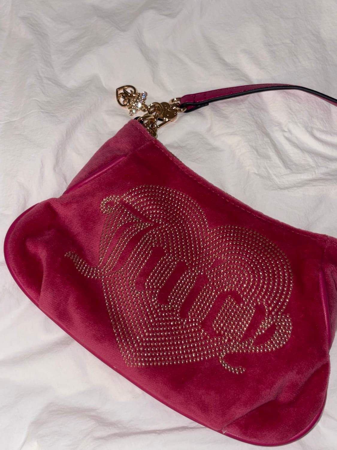 쥬시꾸띄르 하트로고 벨벳 숄더백 상품이미지2
