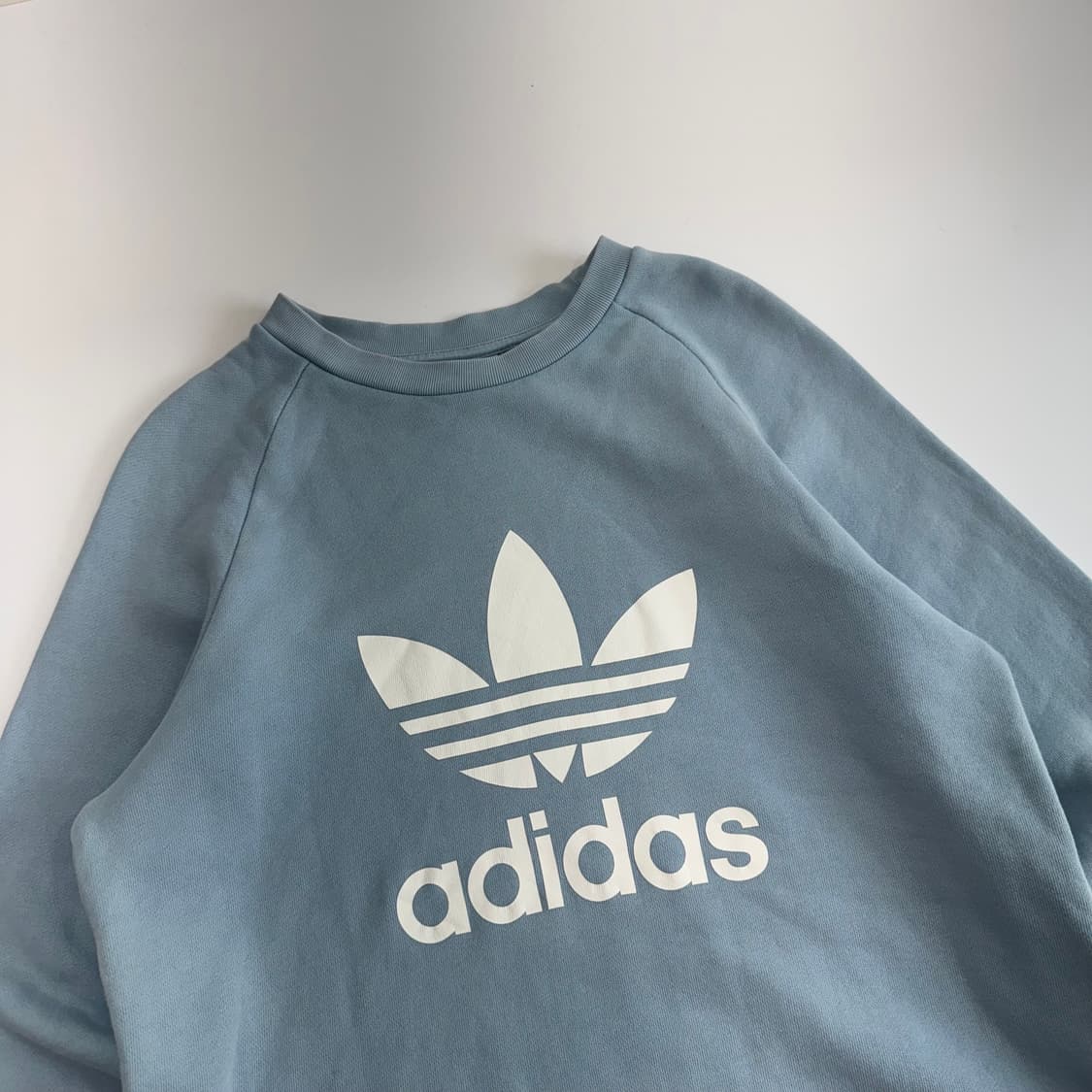 Adidas 아디다스 빅 파이어로고 라이트 블루 맨투맨  상품이미지4