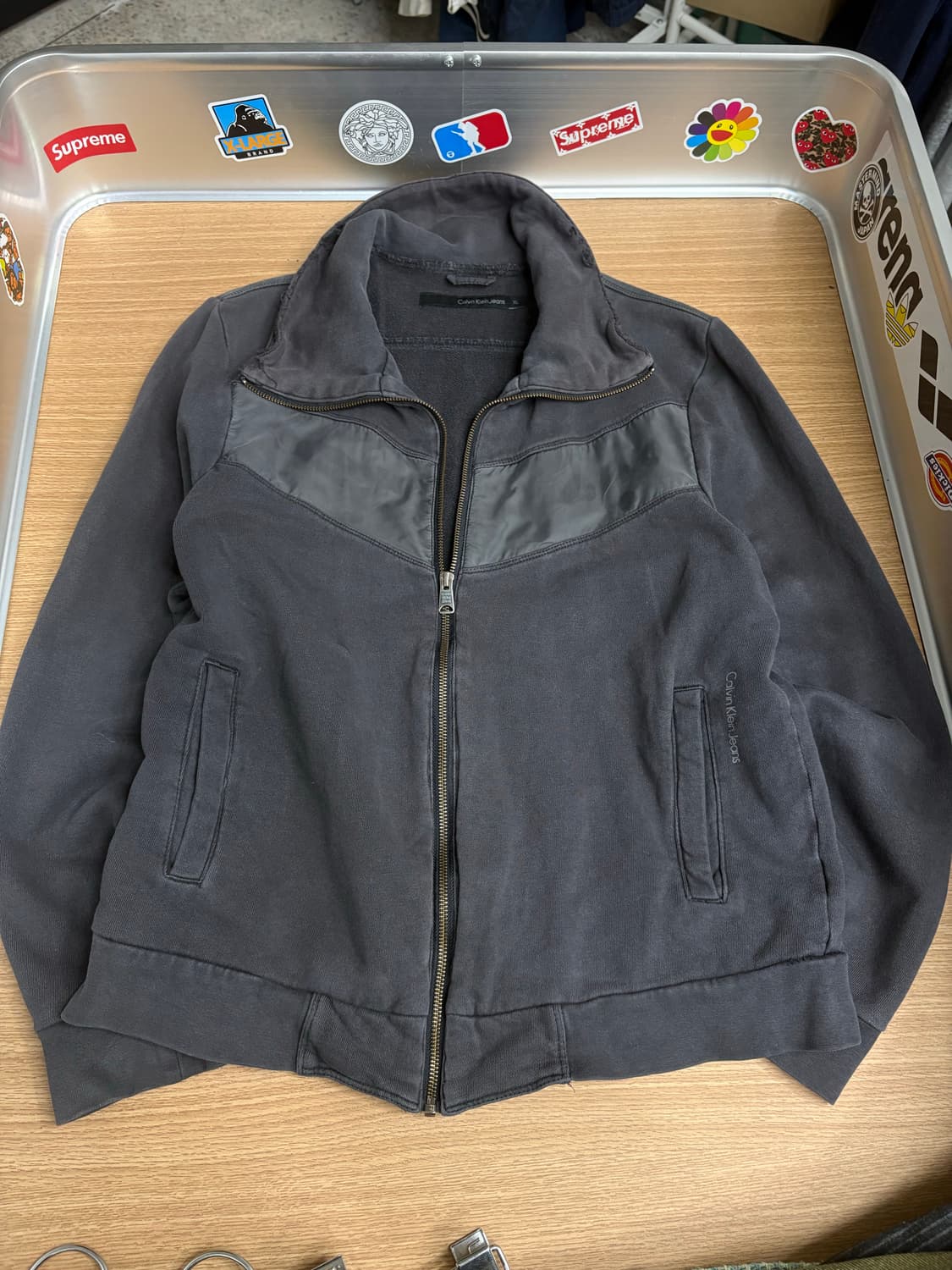 캘빈클라인00s 하이넥 워싱데미지 집업 상품이미지3