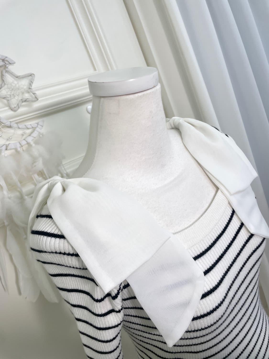 ivory shoulder bow half knit top(size-M) 상품이미지6