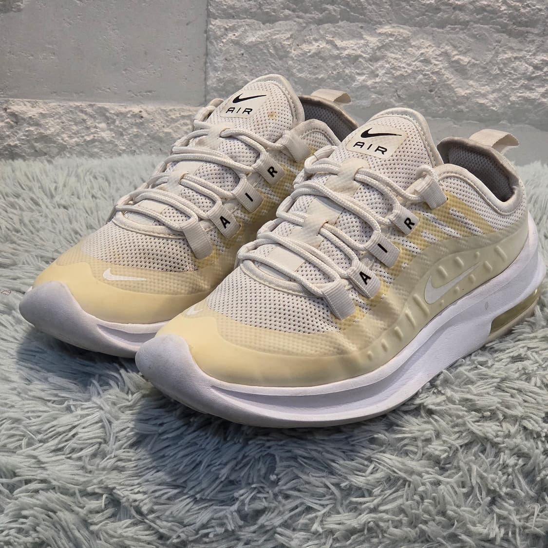 7q-15:나이키 에어맥스 액시스 화이트 (22.5cm) 상품이미지1