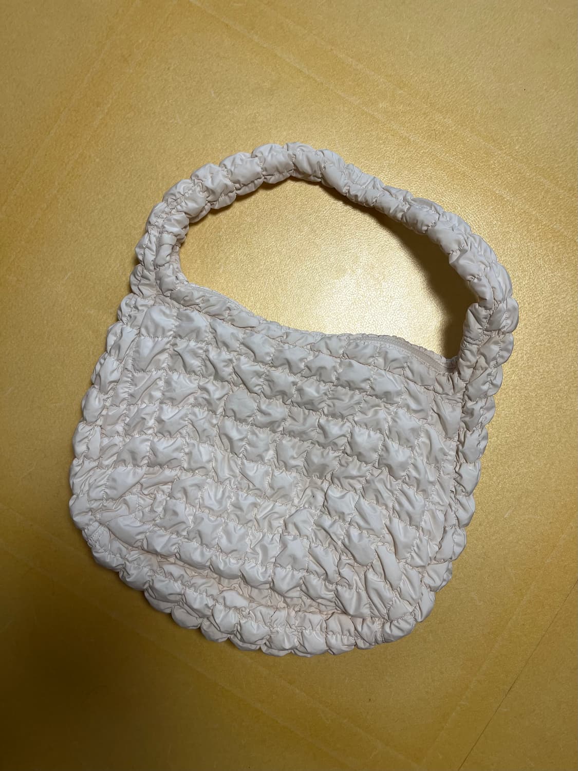 COS 오버사이즈 누빔 숄더밸 상품이미지1