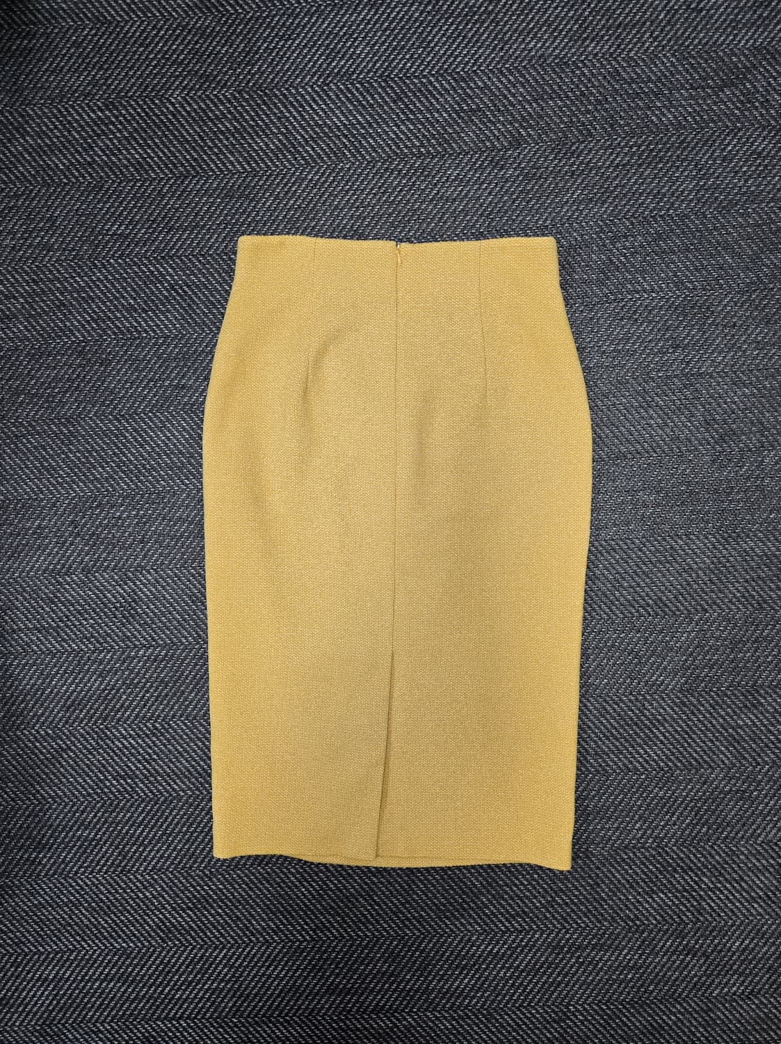 모조에스핀 23ss 옐로우 H라인 스커트 상품이미지2
