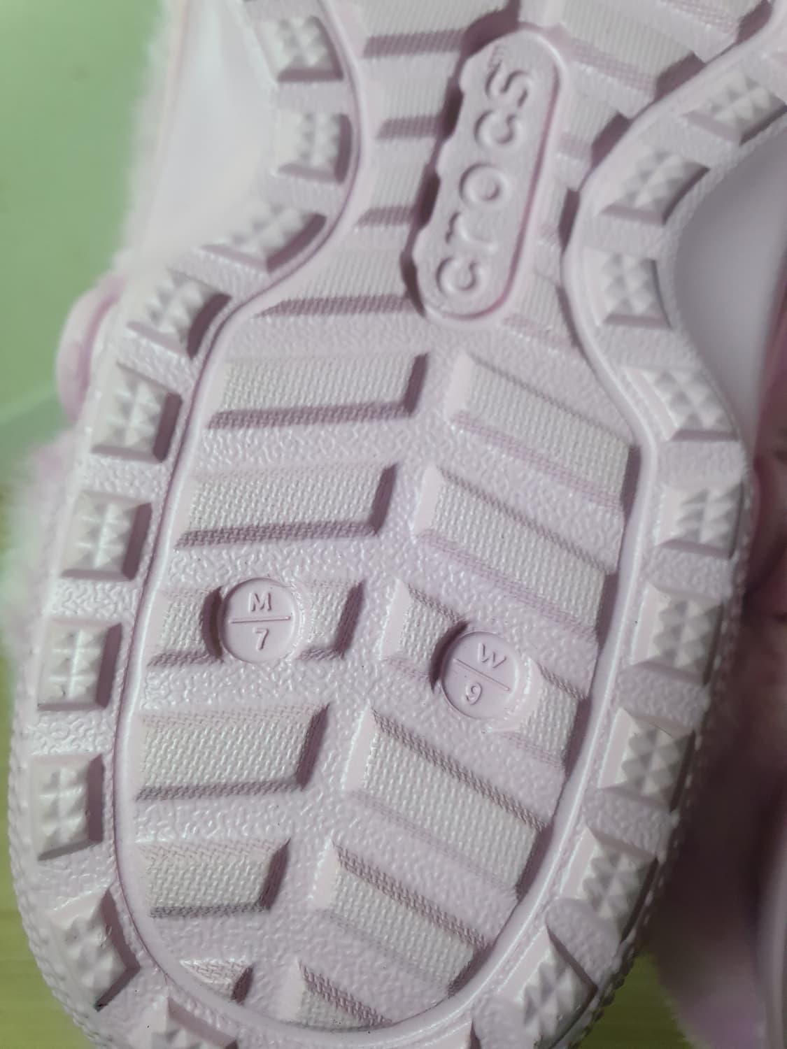 크록스 클래식 퍼 슈어 클로그 260 상품이미지7