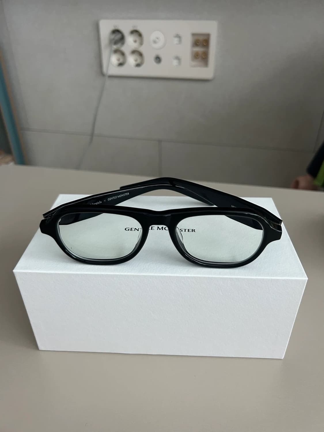 젠틀몬스터 x 메종 마르지엘라 안경 mm113 상품이미지5