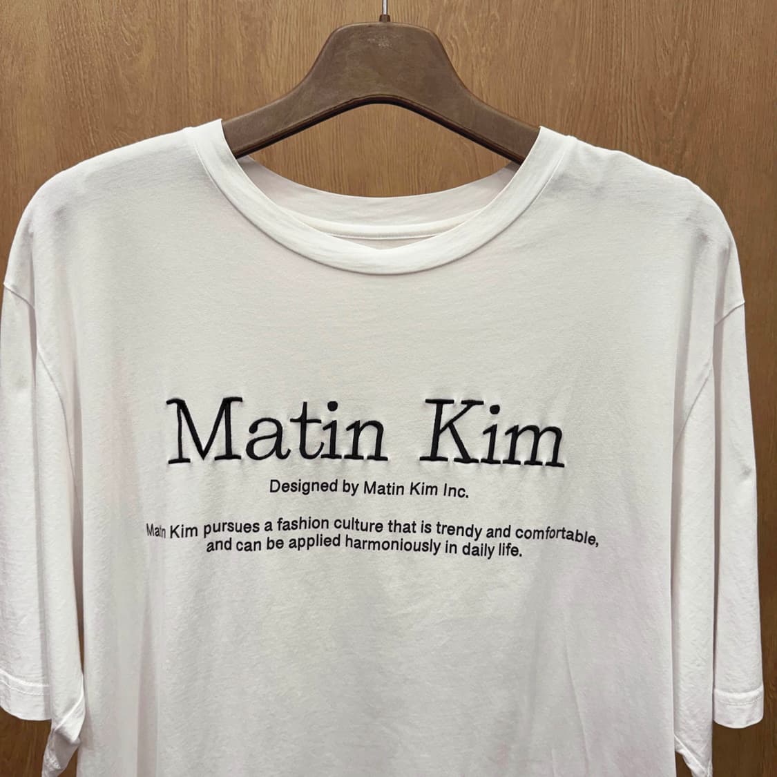 마땡킴 레터링 로고 프린팅 라운드넥 코튼 반팔 티셔츠 화이트 상품이미지4