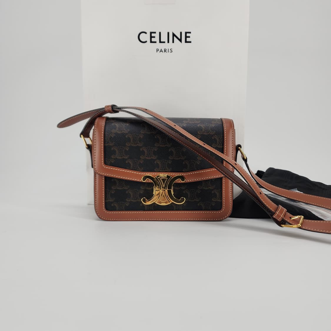 전시품급 셀린느 틴 트리옹프 숄더백 크로스백 스몰 상품이미지1