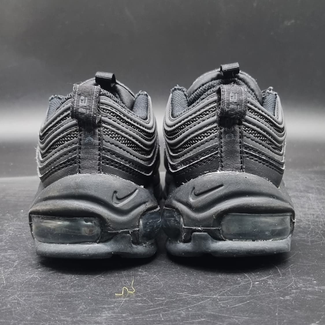 나이키 에어맥스 97 올블랙 운동화235 상품이미지4