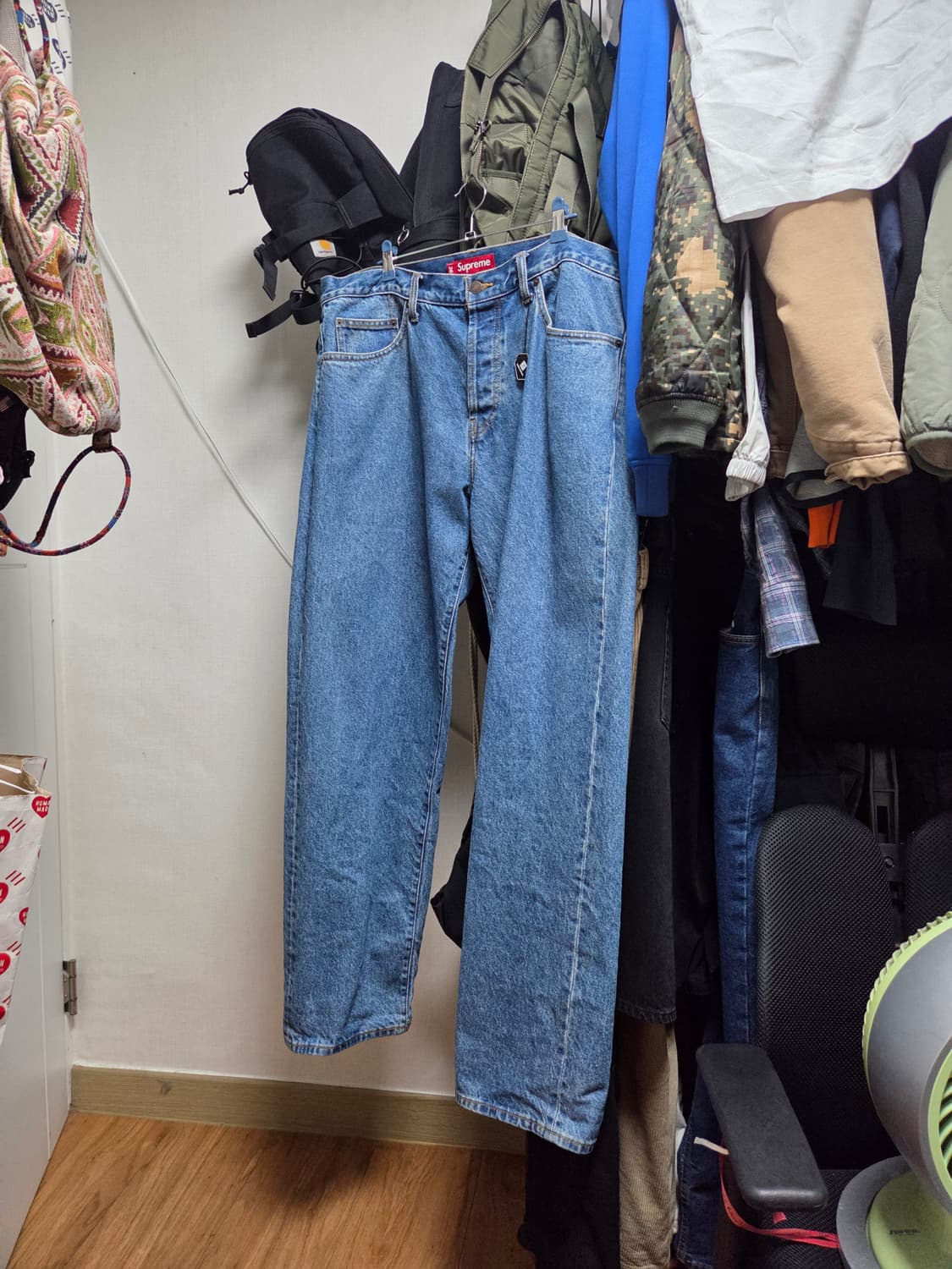 24fw 슈프림 레귤러진 상품이미지1