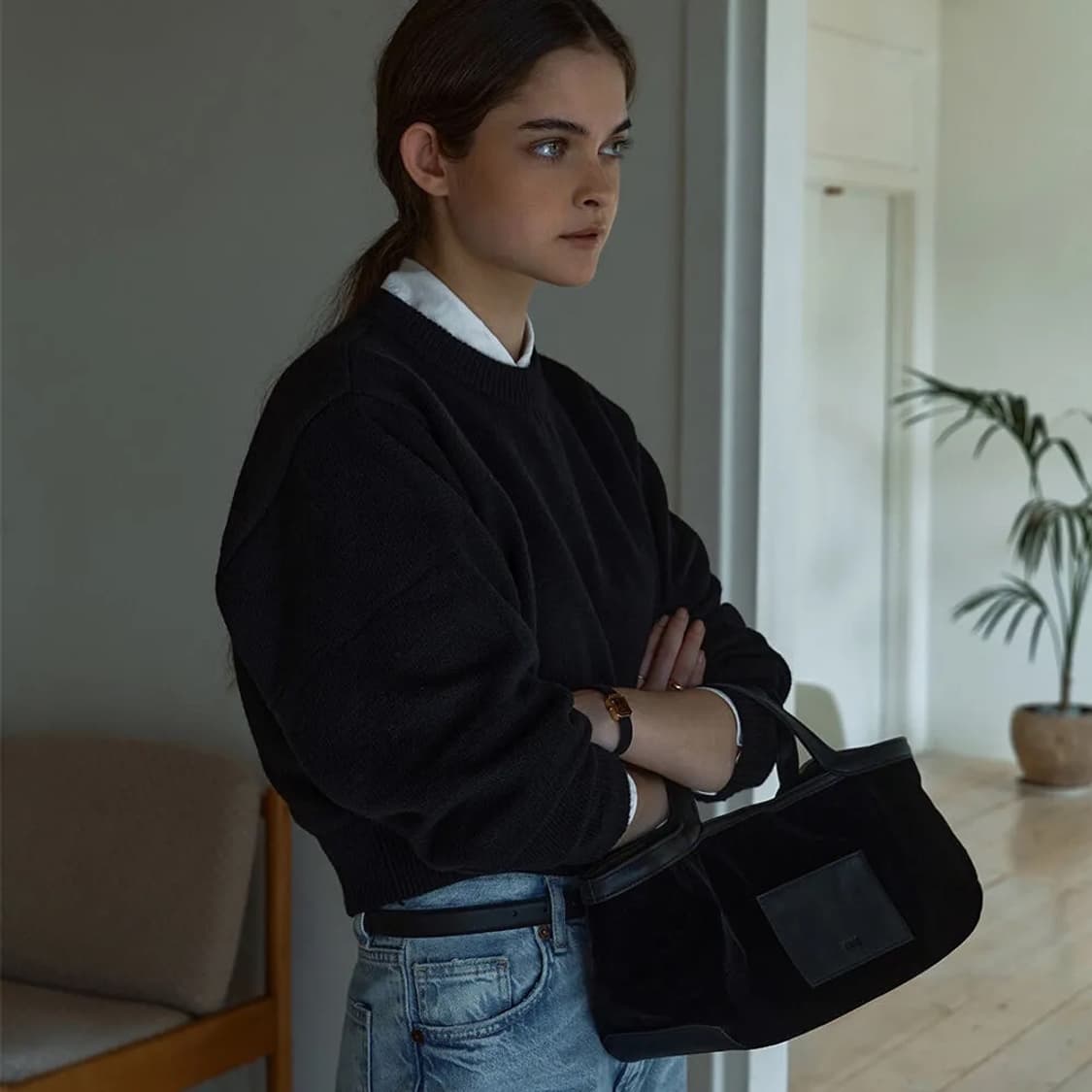 Autt (어트) 리보 토트백 벨벳 Ribo Tote Bag 상품이미지4