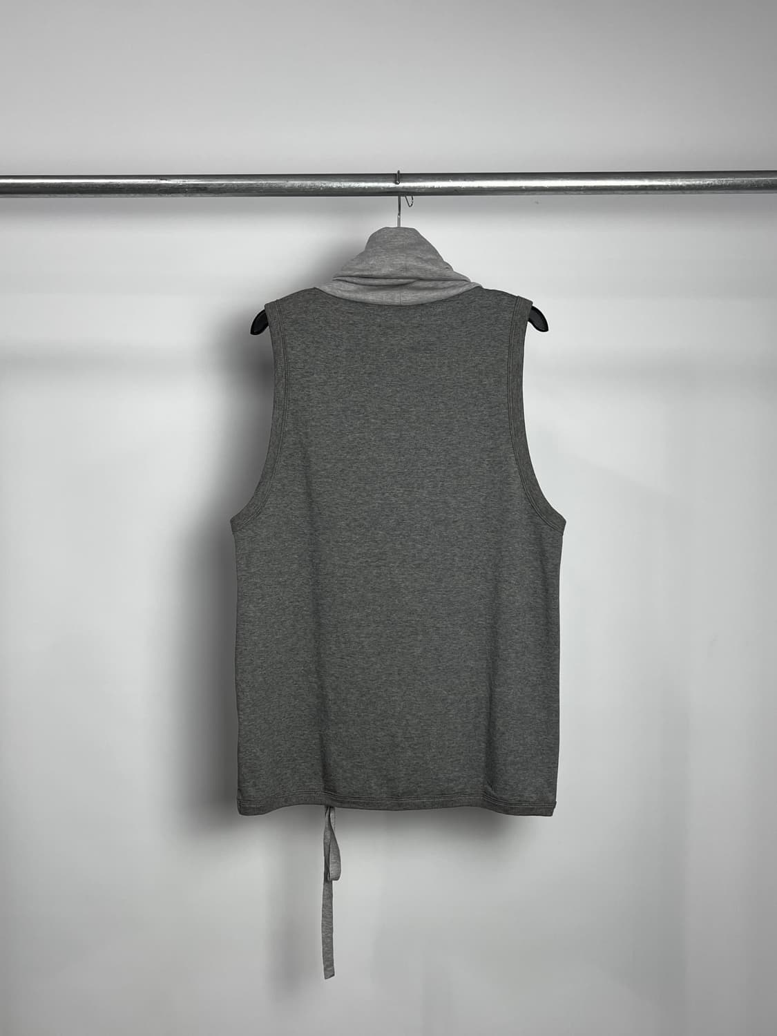 NOTHING SPECIAL 터틀넥 슬리브리스  상품이미지7