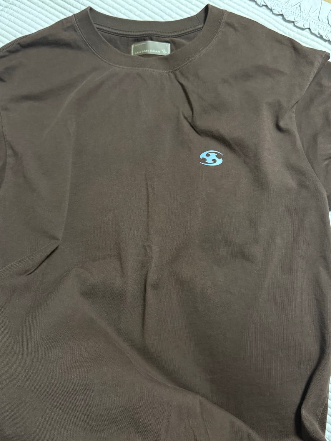 산산기어 브라운 반팔 티셔츠 23ss 2사이즈 상품이미지1