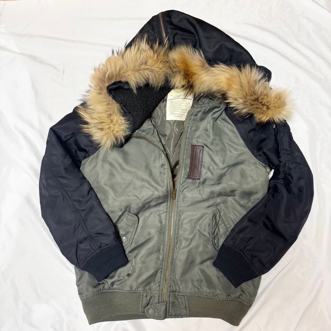 빈티지 그런지 히피 락시크 경량패딩 상품이미지1