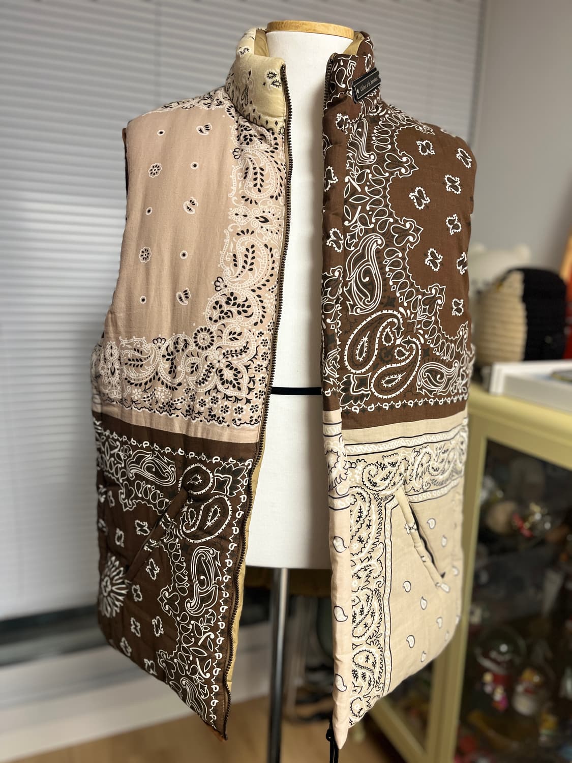 칠드런 오브 더 디스코댄스 양면 반다나 패딩 베스트 3 상품이미지1