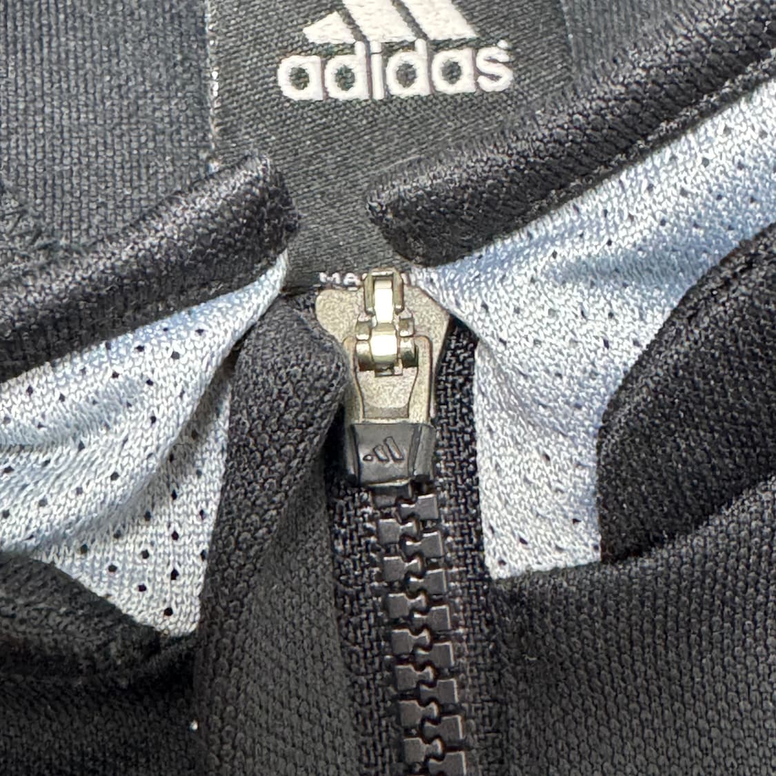 아디다스 04-05 레알마드리드 블랙 하프집업 상품이미지7