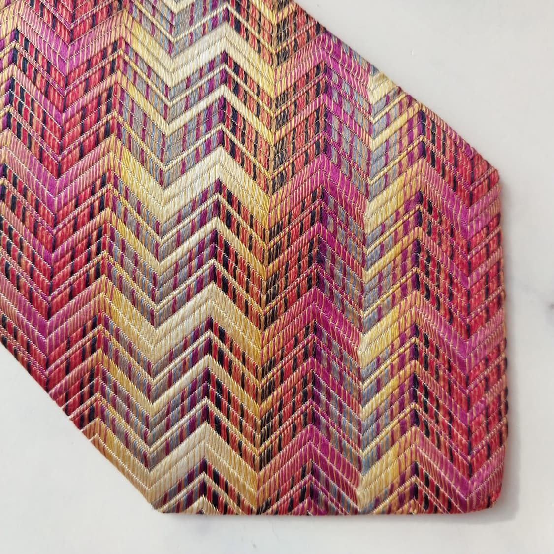 미쏘니 실크  멀티 헤링본 지그재그 넥타이 9.3cm A+등급 K2122 상품이미지4