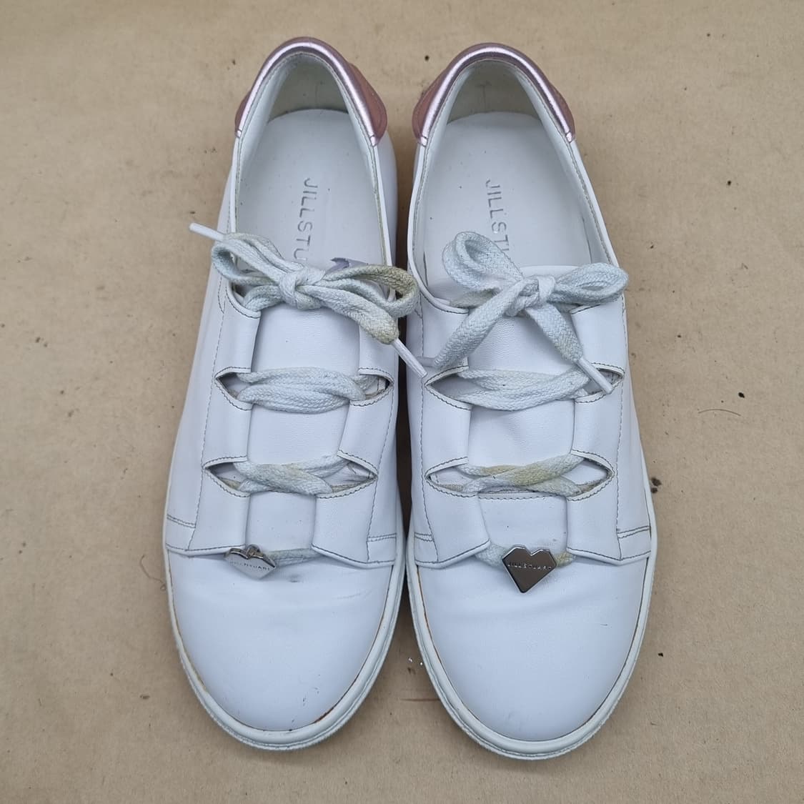 질스튜어트 레더 여성스니커즈 240 상품이미지2