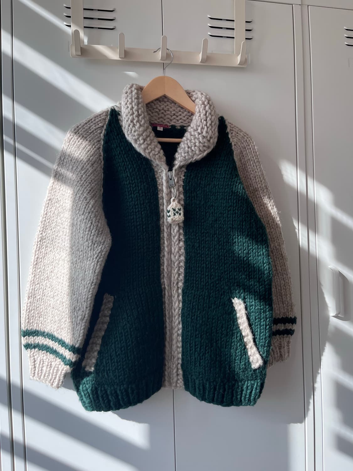 (Rare) 캐나다 종소리 배색 니트 리얼 헤비 코위찬 상품이미지2