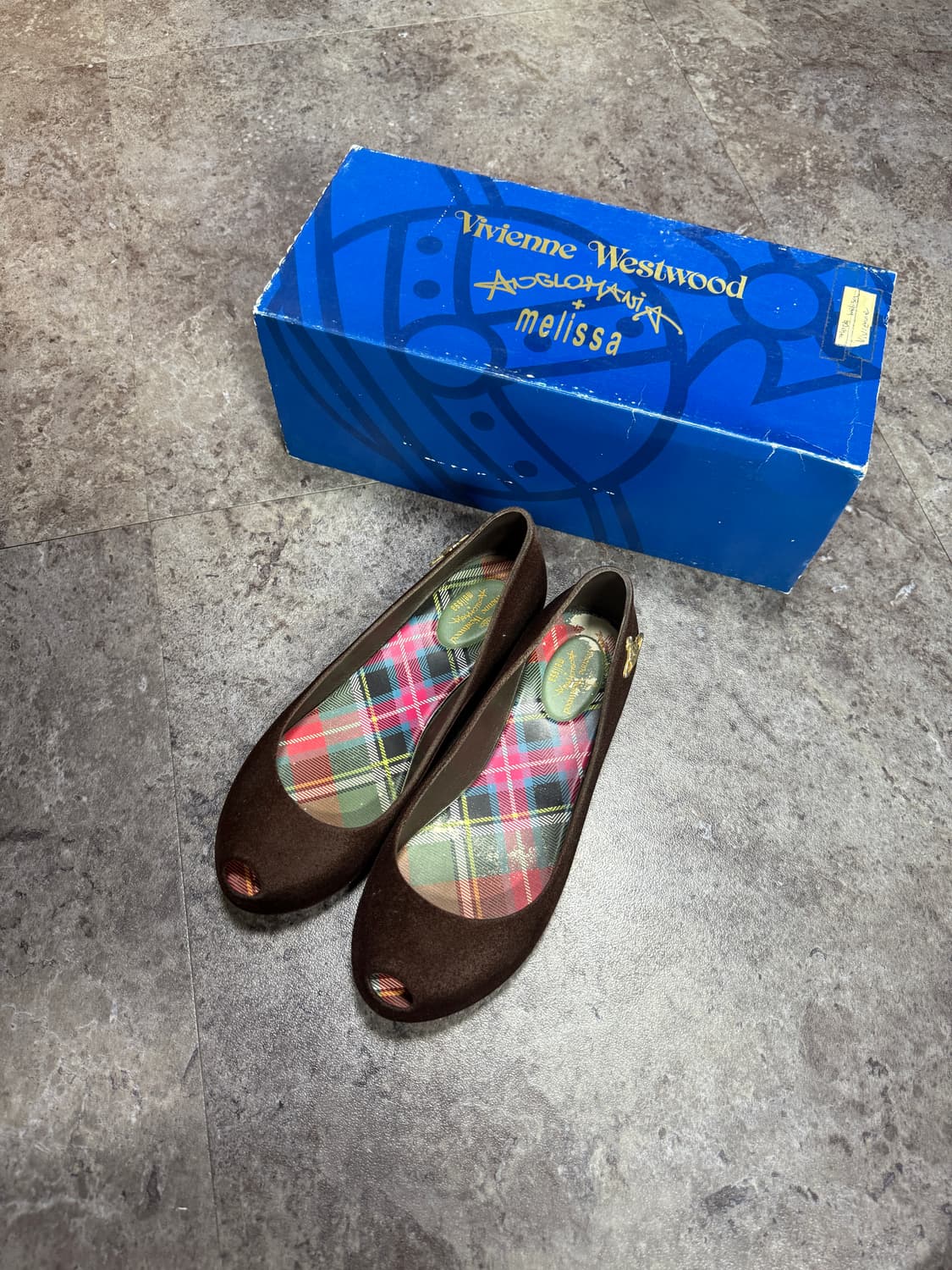 비비안웨스트우드 멜리사 35 풀박스 상품이미지1