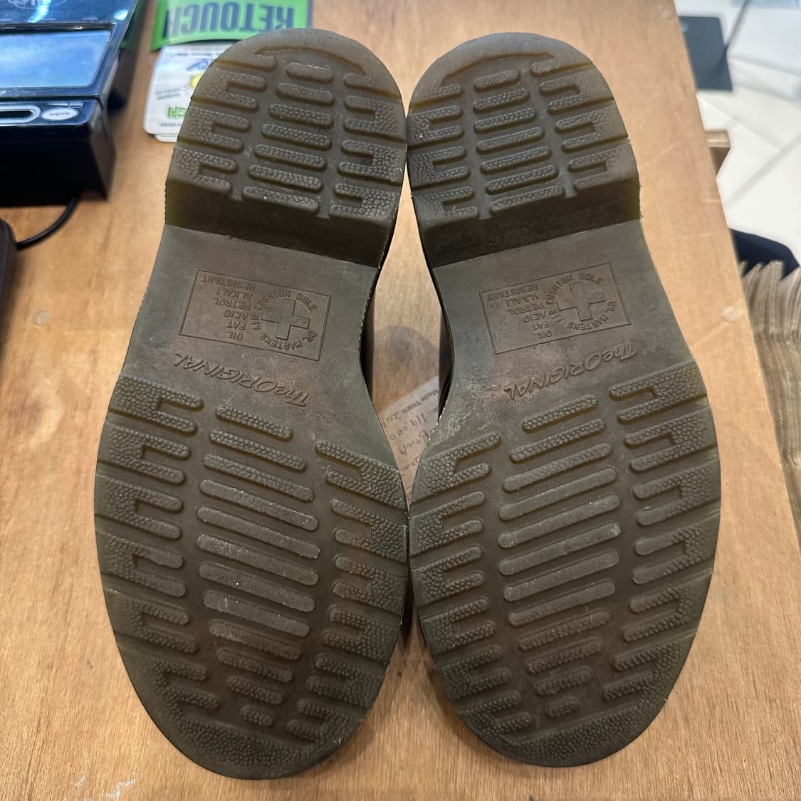 닥터마틴 1461 ‘블랙/레드 스티치’ 상품이미지9