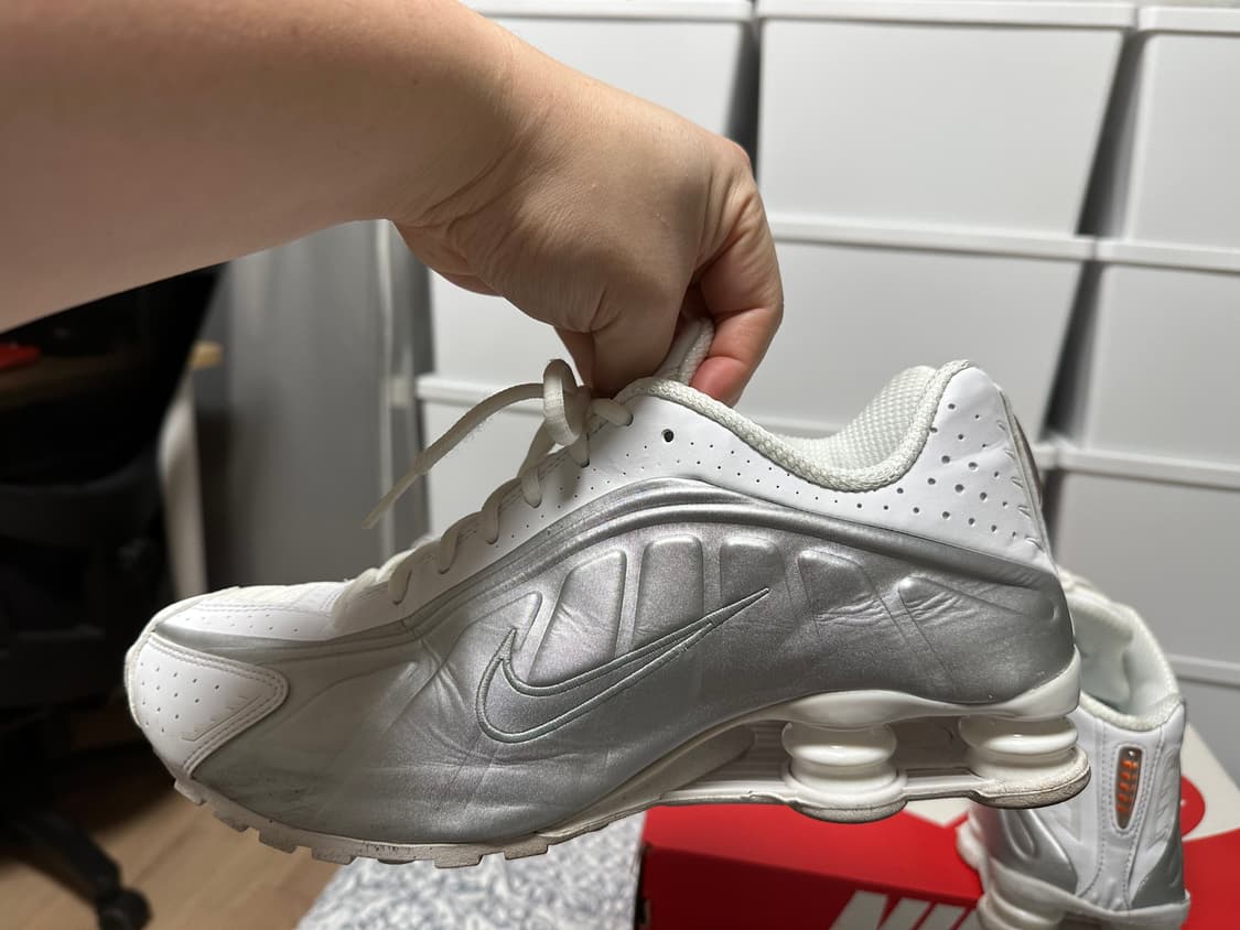 나이키 샥스 R4 화이트메탈릭실버 W285 정리합니다!! 상품이미지5