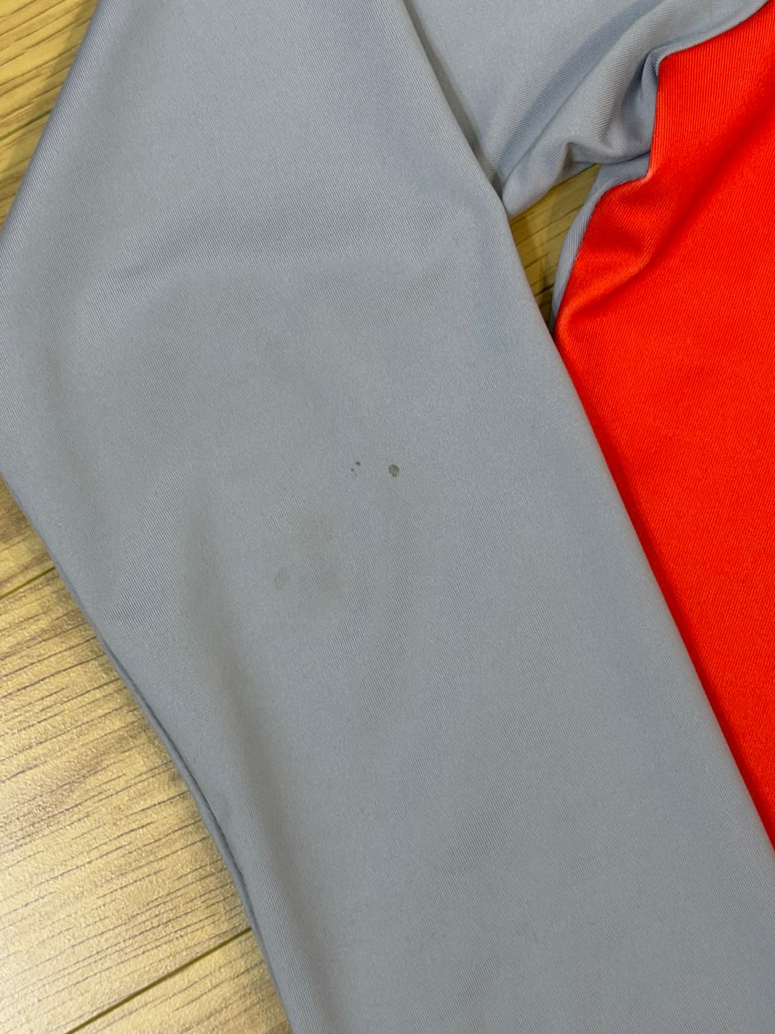 모멘텔 롱슬리브 (슈퍼엔젤레드피어싱티셔츠) M 상품이미지3